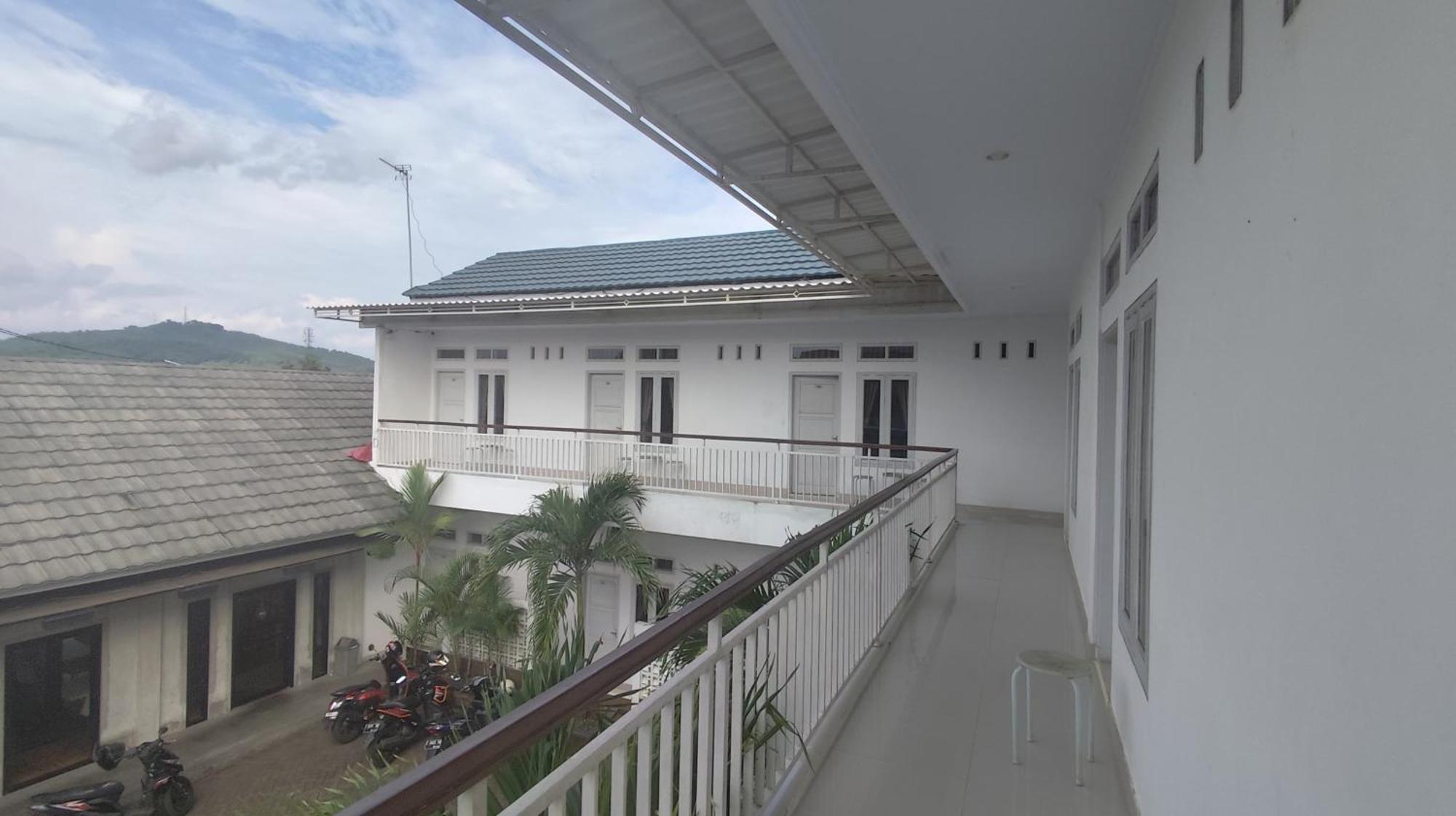 Backyard Guest House Banjar  Екстериор снимка
